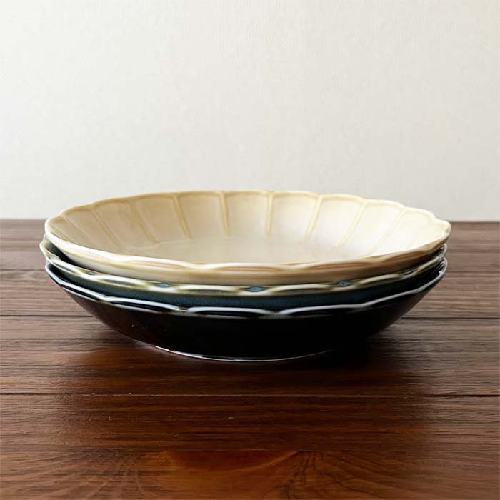 【美濃焼】Vintageシリーズ 7.0深皿 22cm 全3色 カレー皿 パスタ皿 和食器 陶器 洋食器 日本製 テーブルウェア 皿 フラワー ヴィンテージ レンジ可