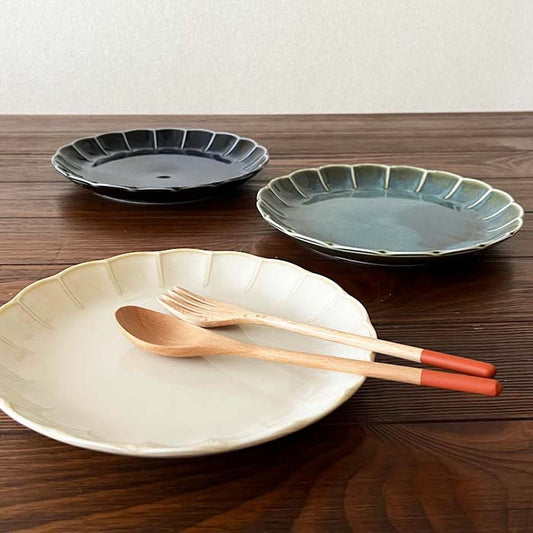 【美濃焼】Vintageシリーズ 7.0皿 全3色 プレート ワンプレート メイン 和食器 陶器 洋食器 日本製 テーブルウェア 皿 フラワー ヴィンテージ レンジ可