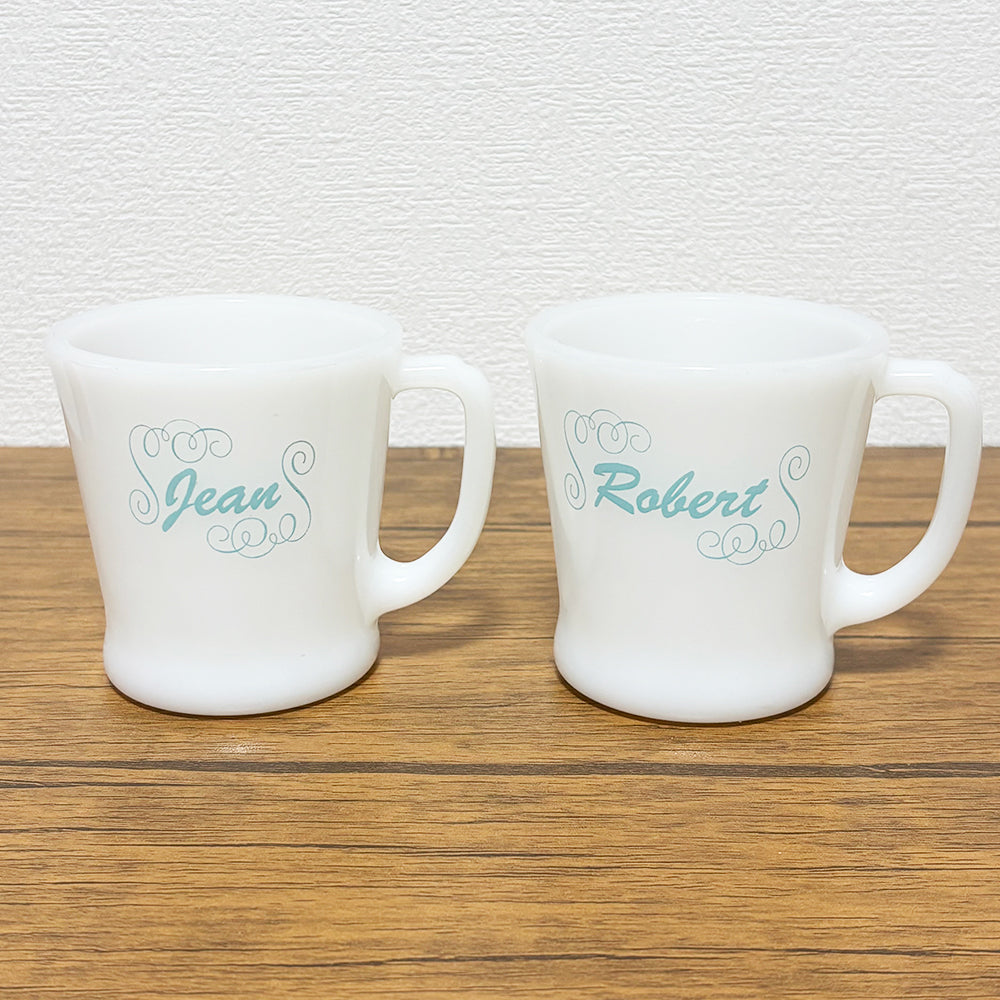 【中古】ファイヤーキング　FireKing　ネームマグ「Jean（ジーン）」＆「Robert（ロバート）」　2個セット