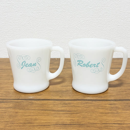 【中古】ファイヤーキング　FireKing　ネームマグ「Jean（ジーン）」＆「Robert（ロバート）」　2個セット